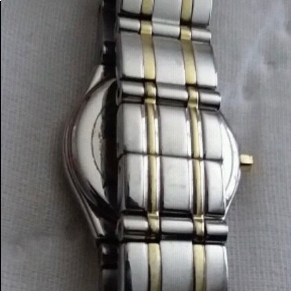 Watch - Picture 2 of 3